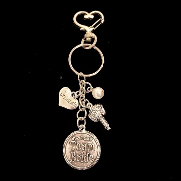 Bridesmaid Keychain Bag Charm Team Bride - Picture 2 of 6